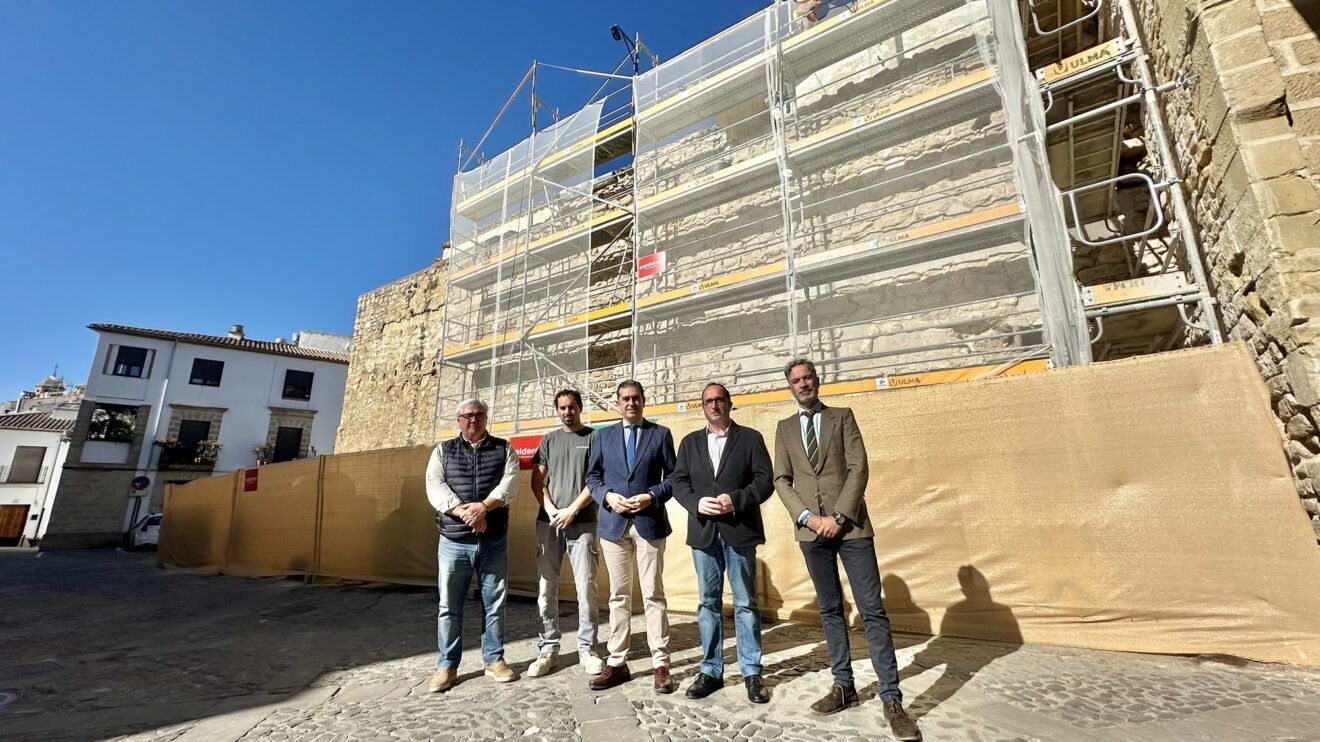 Avanzan a buen ritmo las obras de restauración del lienzo de muralla de ...